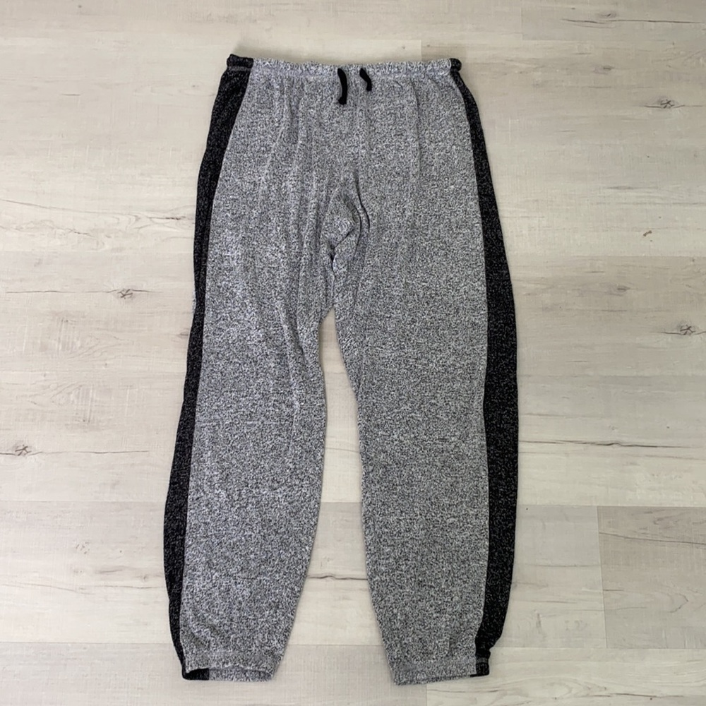 PINK Joggers - Picture 2 of 6